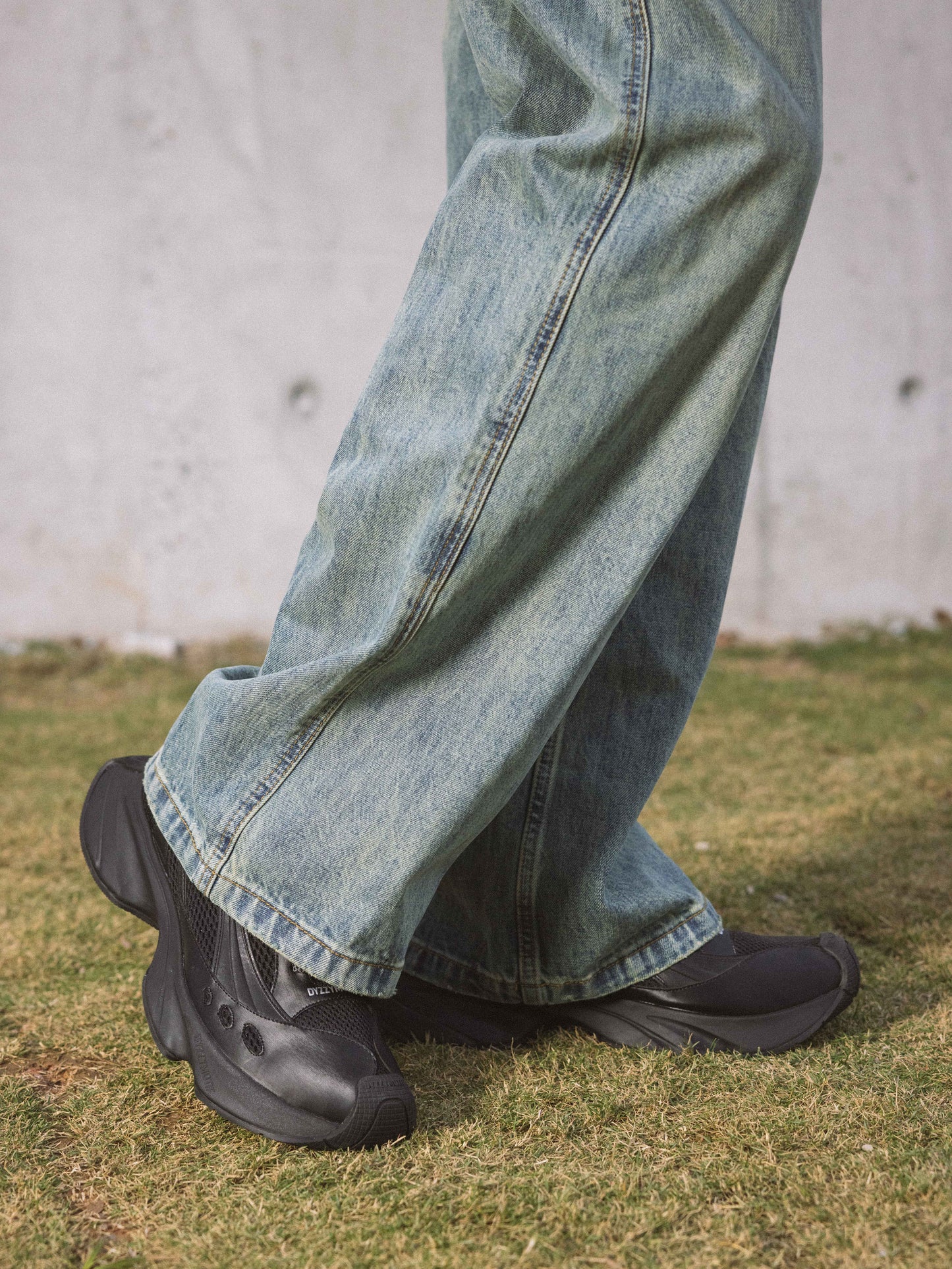 DYZZYMOTIF CHUNKY SNEAKER ORCA