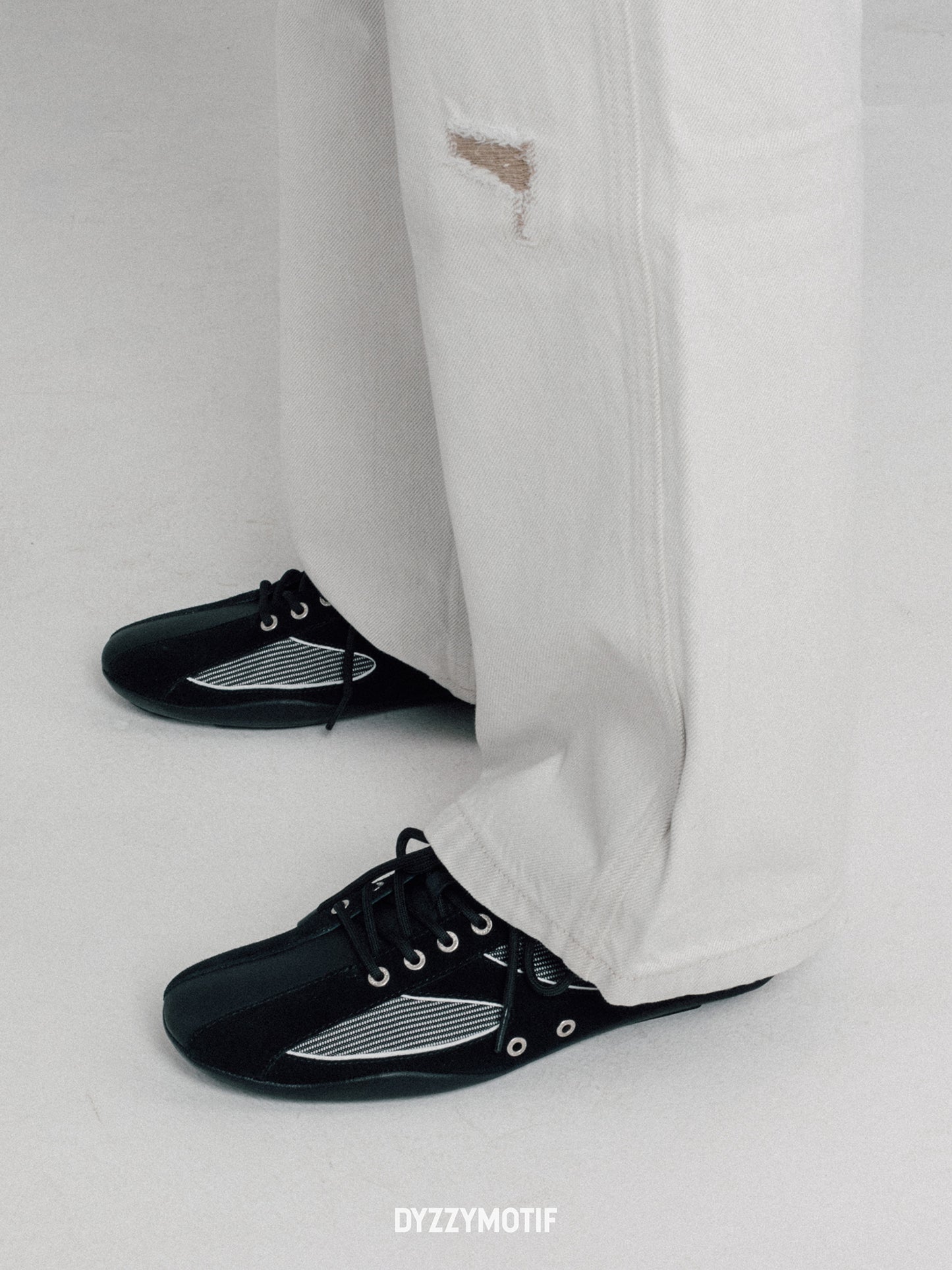 DYZZYMOTIF FLAT SNEAKER LUNA